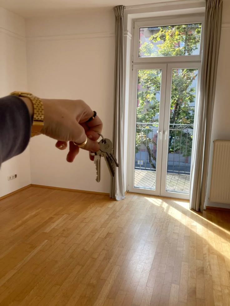 ¿ALQUILAR O COMPRAR?